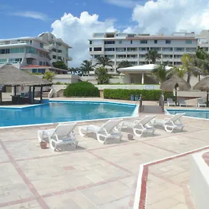 Brisas 10 Beachside Cancún
